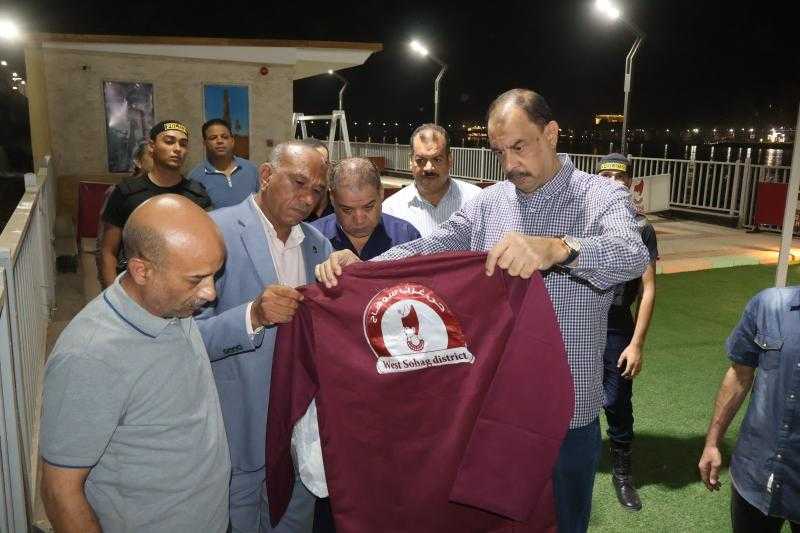 محافظ سوهاج يتفقد الممشى والمرسى السياحيين بالكورنيش الغربي