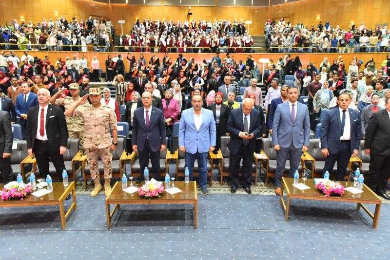 محافظ أسيوط يشهد احتفال الجامعة بذكرى انتصارات أكتوبر
