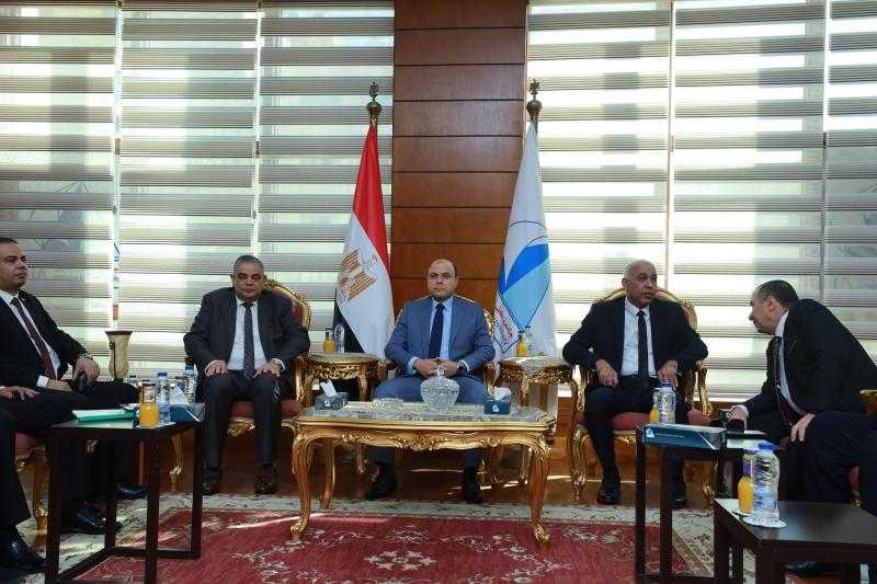 محافظ كفرالشيخ يصل الجامعة للمشاركة في فعاليات المؤتمر العلمي الثالث لكلية الآداب