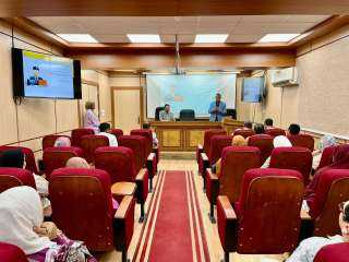 انطلاق دورة إعداد معلم جامعي بجامعة الأقصر