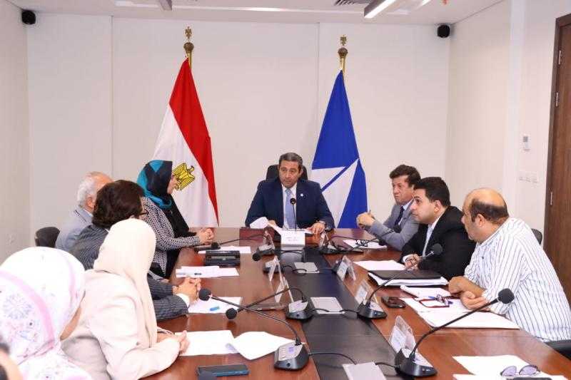 محافظ دمياط يرأس اجتماع لمناقشة الخطة الاستثمارية لمديرية الشباب والرياضة