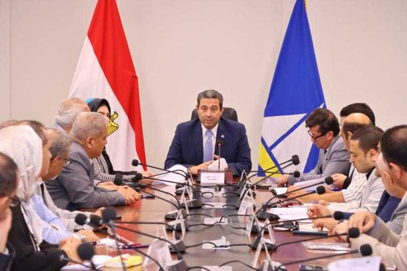 محافظ دمياط يرأس اجتماع المجلس الإقليمى للصحة