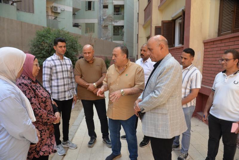 محافظ أسيوط 