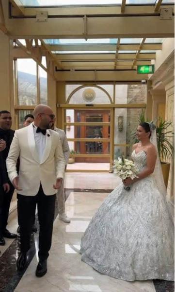 حاتم صلاح يحتفل بزفافه ويواصل مشواره الفني بـ ”برشامة” و”السلم والتعبان”