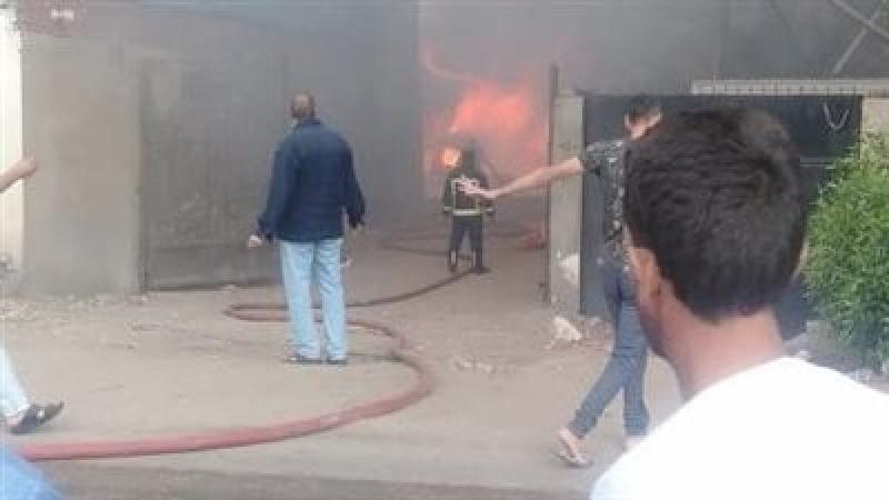  حريق داخل عقار بالعياط