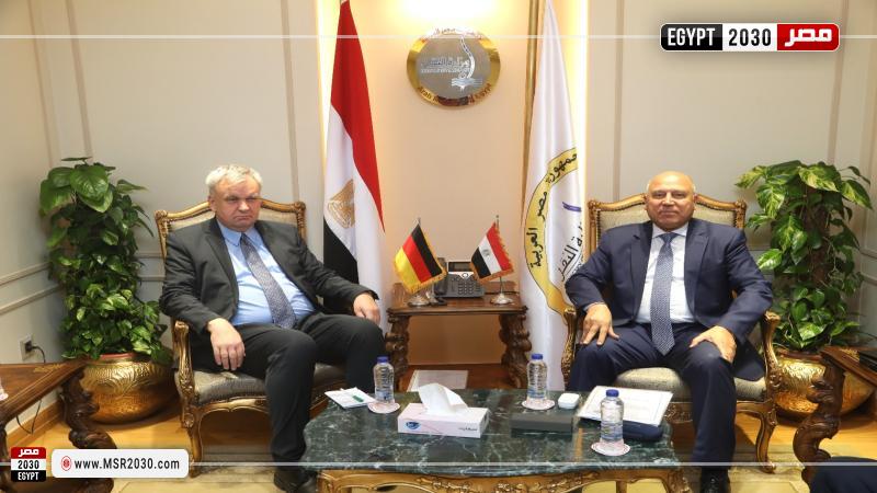 وزير الصناعة والنقل