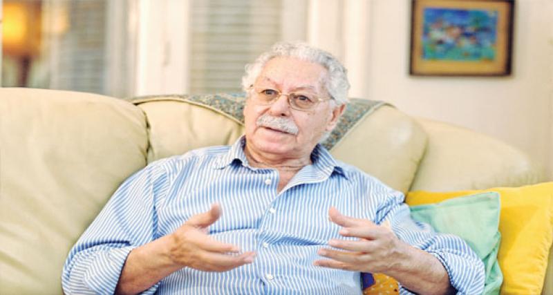 الدكتور فكري حسن 