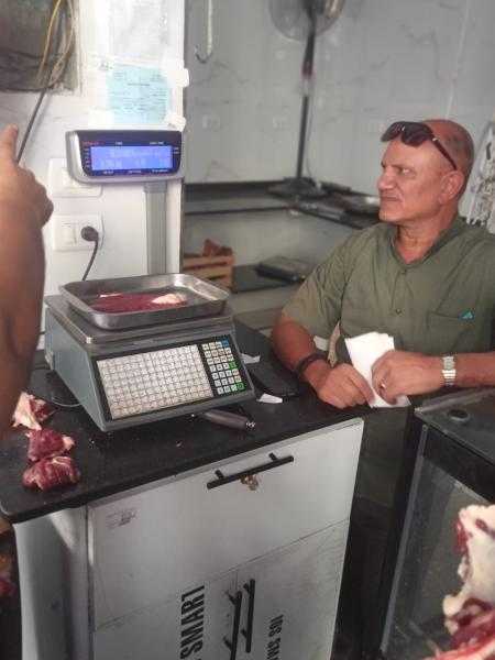 محافظ أسيوط: حملات مكثفة على الأسواق وتحرير 37 محضرًا لمخالفة دمغ الموازين