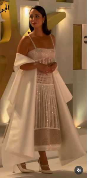 ناقد موضة يعلق على إطلالة بسنت شوقي