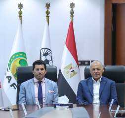 أبو ريدة يستقبل وزير الرياضة ويبحثان دعم خطط... أبو ريدة يستقبل وزير الرياضة ويبحثان دعم خطط وبرامج تطوير كرة القدم