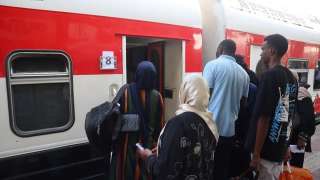 دعمًا للأشقاء السودانيين.. السكة الحديد تسيّر الرحلة الـ... دعمًا للأشقاء السودانيين.. السكة الحديد تسيّر الرحلة الـ 28 ضمن مشروع العودة الطوعية
