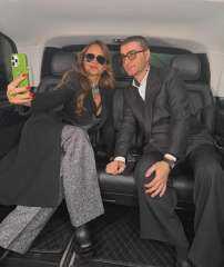 نيللي كريم تفتتح برنامج ”On The Road” مع... نيللي كريم تفتتح برنامج ”On The Road” مع بلال العربي: ”الرجالة بقوا محتاجين فيتامينات”
