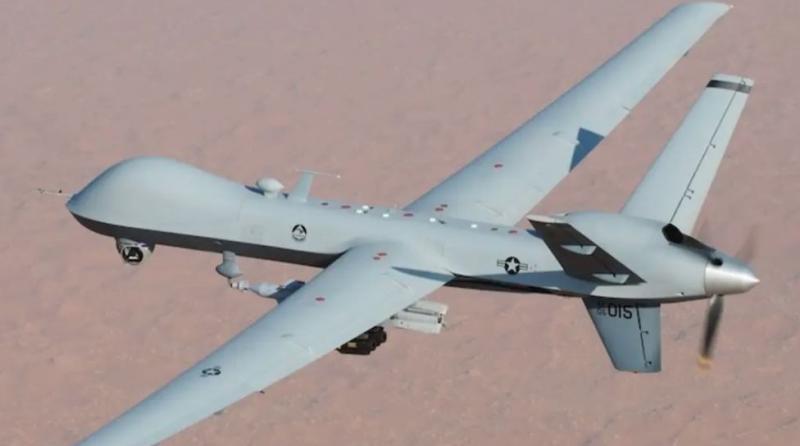 مسيرة إسرائيلية تستهدف حفارة في جنوب لبنان