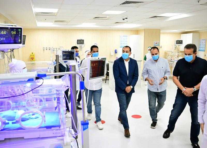 خلال زيارته لمحافظة السويس.. رئيس الوزراء يتفقد مستشفى دار صحة المرأة والطفل