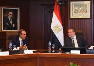 محافظ البنك المركزي ووزير الخارجية يشهدان إطلاق مبادرة... محافظ البنك المركزي ووزير الخارجية يشهدان إطلاق مبادرة ”افتح حسابك في مصر” للعاملين بالخارج