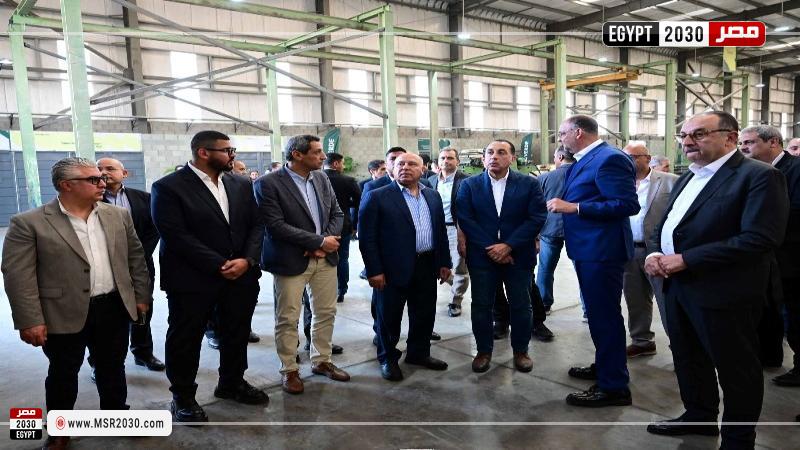 الدكتور مصطفى مدبولي، رئيس مجلس الوزراء خلال جولته