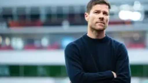 تشابي ألونسو على مفترق الطرق.. مستقبل ريال مدريد في خطر