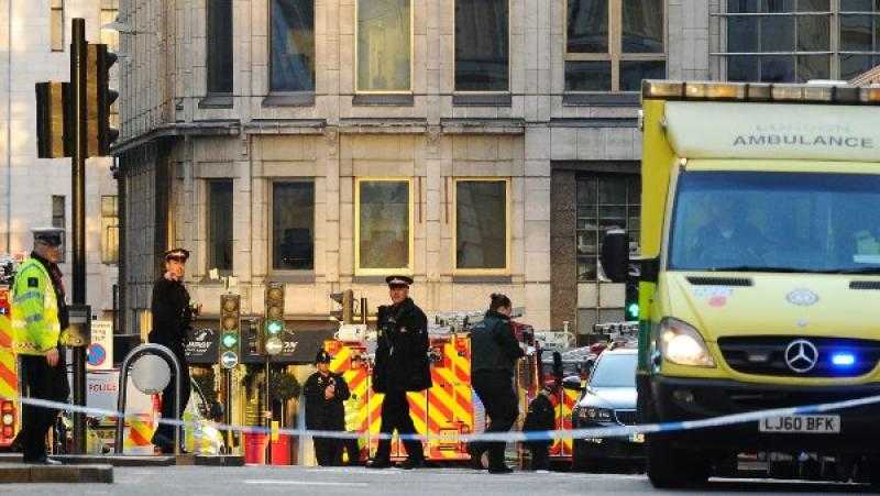 مقتـ.ـل وإصابة 3 أشخاص جراء حادث طعن في بريطانيا