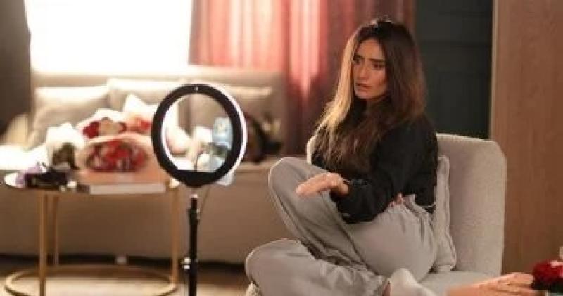 زينة تنتهي من تصوير مسلسل ”ورد وشوكولاتة” استعدادًا لعرضه