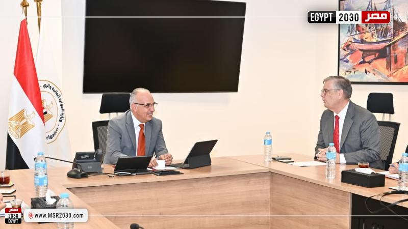 وزير الري وسفير هولندا بمصر