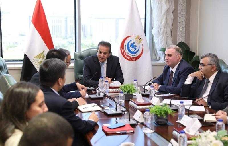 وزير الصحة يبحث مع ممثلي شركة ”هيك فيچن” تعزيز التعاون في الذكاء الاصطناعي بالقطاع الصحي