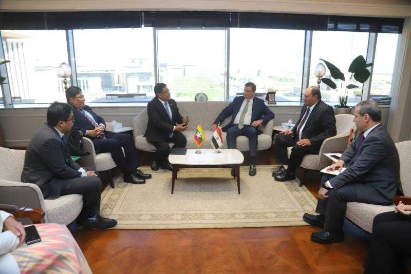 وزير الزراعة يشهد توقيع مذكرة تفاهم لتبادل الخبرات والتكنولوجيا الحديثة مع دولة ميانمار