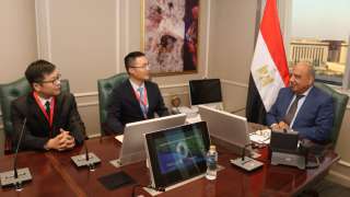 وزير الكهرباء يبحث مع هواوي الصينية تعزيز التعاون... وزير الكهرباء يبحث مع هواوي الصينية تعزيز التعاون فى مجالات تخزين الطاقة