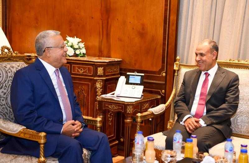 وزير الخارجية يلتقي رئيس مجلس النواب