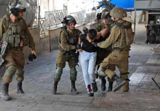 الاحتلال يحتجز 44 فلسطينياً في بيت لحم وينفذ... الاحتلال يحتجز 44 فلسطينياً في بيت لحم وينفذ حملة اقتحامات واعتقالات بالضفة