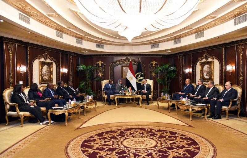 وزير الداخلية يستقبل نظيره الزامبي لبحث تعزيز التعاون الأمني