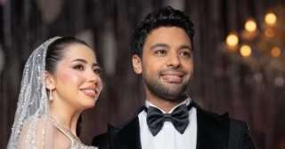 أحمد جمال وزوجته فرح الموجى يجتمعان فى أغنية... أحمد جمال وزوجته فرح الموجى يجتمعان فى أغنية ليلة فرح من حفل زفافهما