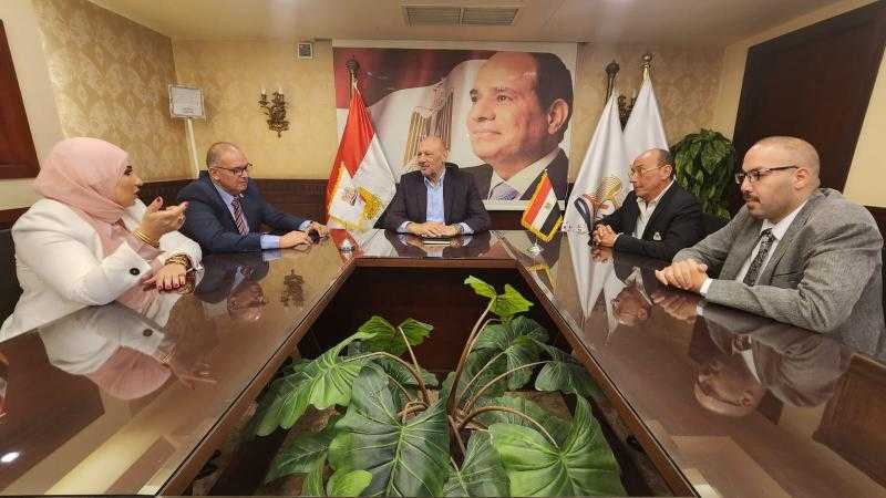 حزب ”المصريين” يعقد اجتماعًا موسعًا لوضع خطة عمل الفترة المقبلة