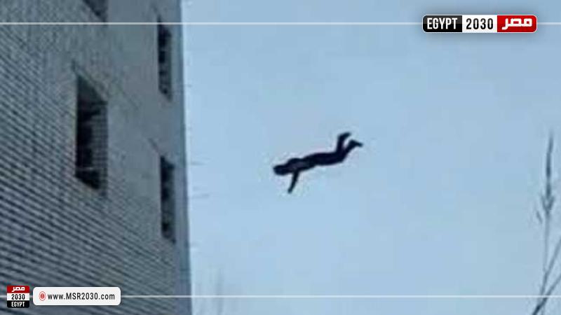 مصرع شخص سقوط من عقار