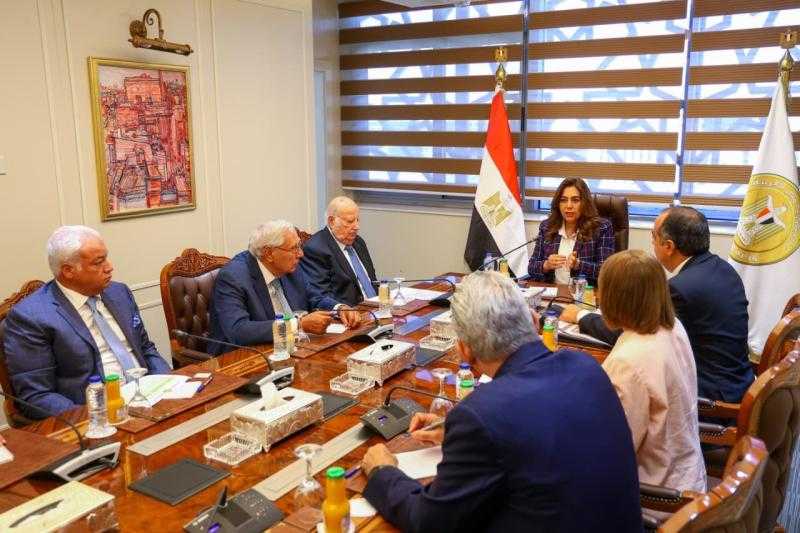 وزيرة التنمية المحلية تتابع تنفيذ تكليفات رئيس الوزراء لتعظيم الاستفادة سياحيا من مسار العائلة المقدسة فى المحافظات