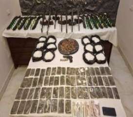 مصرع عنصر جنائي شديد الخطورة وضبط بؤر لمروجى المخدرات والأسلحة في محافظات متعددة