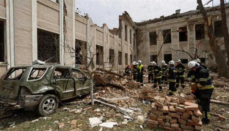 مقتل 3 أشخاص على الأقل وإصابة 17 آخرين جراء هجمات روسية على شبكة الكهرباء الأوكرانية