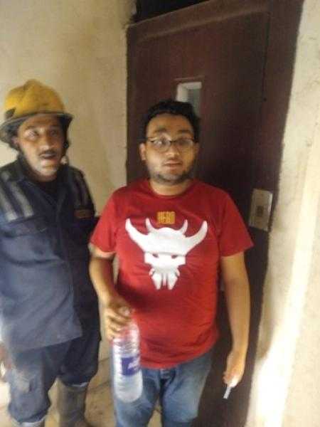 الأمن ينقذ شخصًا احتُجز داخل مصعد بأحد العقارات في القاهرة