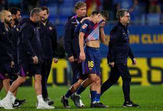 برشلونة يستنفر بعد تضاعف الإصابات.. أزمة تهدد استقرار... برشلونة يستنفر بعد تضاعف الإصابات.. أزمة تهدد استقرار الفريق