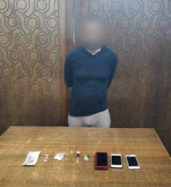 ضبط شخص يروّج لأعمال منافية للآداب عبر تطبيق هاتفي بالإسكندرية