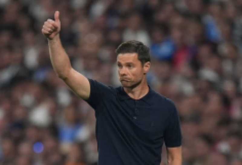 تشابي ألونسو: أزمة فينيسيوس انتهت وكارفخال يغيب شهرين.. والتركيز الآن على فالنسيا