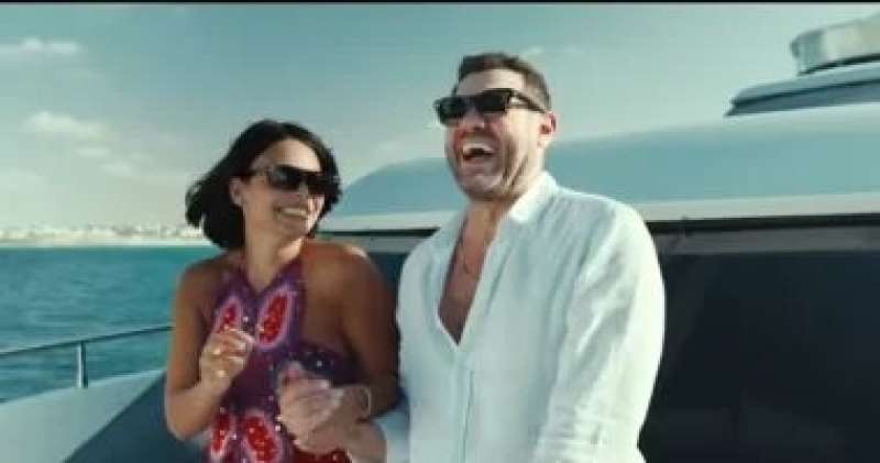 عمرو يوسف وأسماء جلال