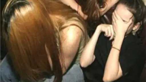 ضبط فتاة لممارسة الأعمال المنافية للآداب بالإسكندرية ضبط فتاة لممارسة الأعمال المنافية للآداب بالإسكندرية