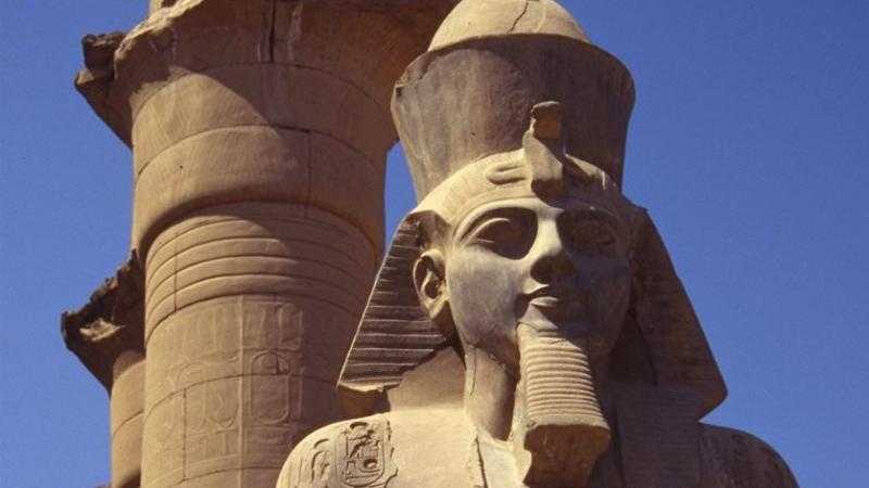 كان عنده 19 سنة.. تفاصيل زواج رمسيس الثاني ونفرتاري