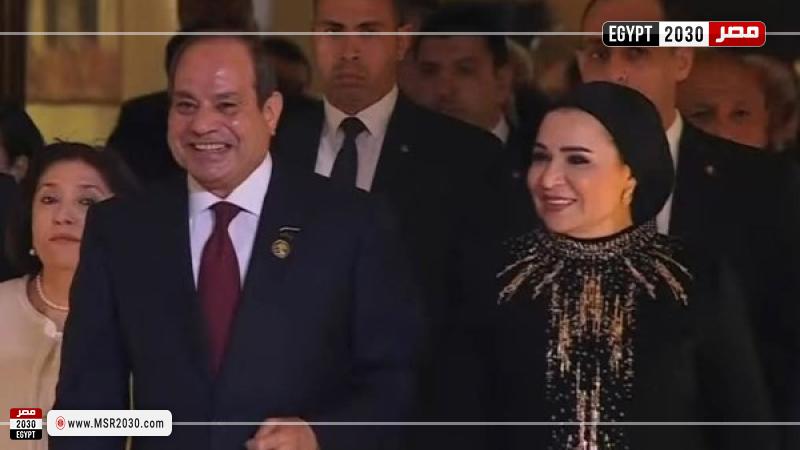 الرئيس السيسي وقرينته 