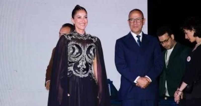 تكريم حنان مطاوع وهالة صدقى وأشرف عبد الباقى فى افتتاح مهرجان VS-FILM