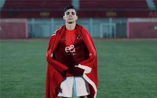 علاء إبراهيم: «بن شرقي لم يعد مفيداً للأهلي.. وجاء لإنهاء مسيرته داخل القلعة الحمراء»