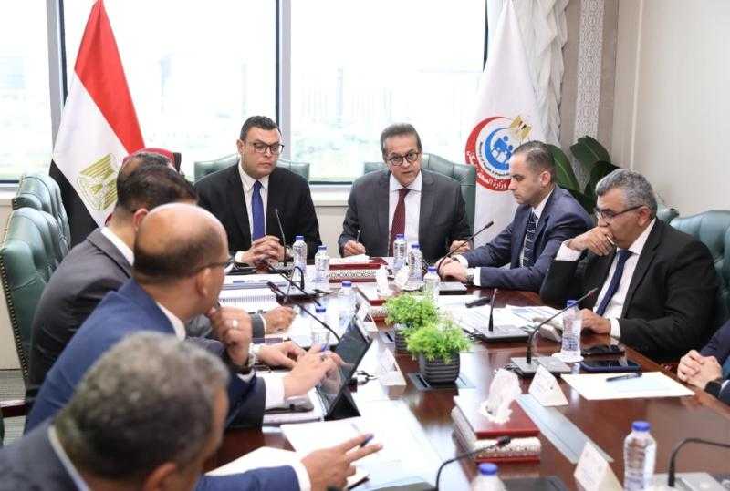 وزير الصحة يستقبل وزير الإسكان لمناقشة مشروعات صحية مشتركة