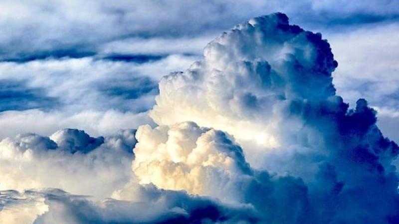 مقتل سبعة متسلقين وفقدان أربعة في انهيار جليدي بنيبال