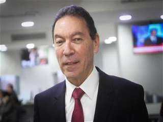 نحل هاني الناظر يكشف عن مكونات سحرية لعلاج تساقط الشعر