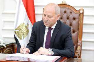 محافظ القاهرة يصدر حركة تنقلات بين سكرتيرى الأحياء... محافظ القاهرة يصدر حركة تنقلات بين سكرتيرى الأحياء للاستفادة من الكفاءات وتطوير منظومة العمل